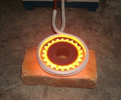 high efficiency 100KW Induction Heating Equipment Machine For Gear Queching , 360V-520V